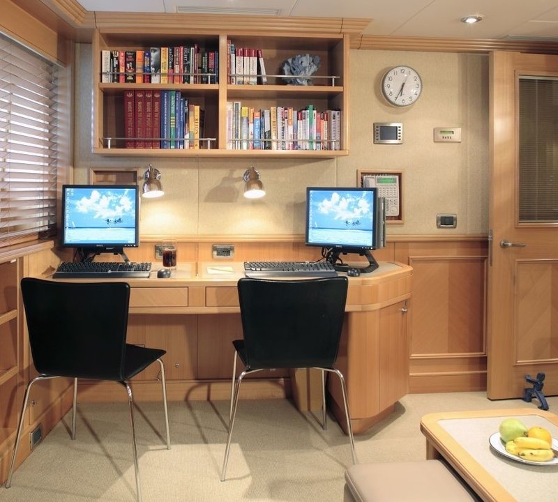 Personal Office Zone On Yacht LAUREL