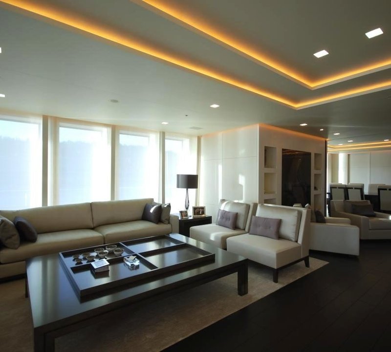 Sitting: Yacht SIREN's Premier Saloon Pictured