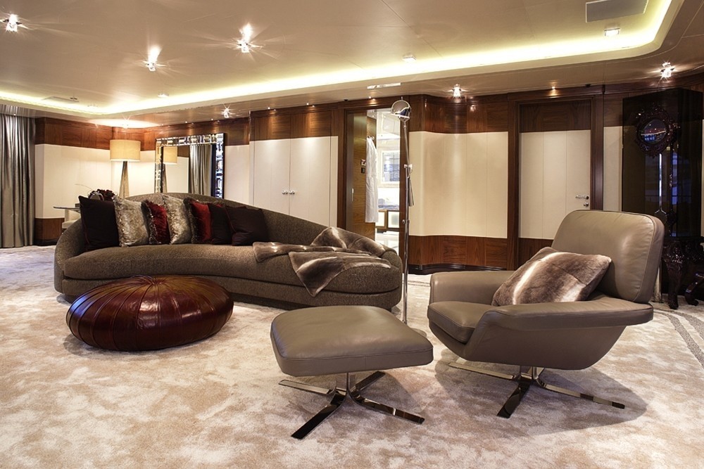 saloon