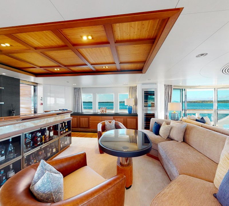 Hull Deck Bar