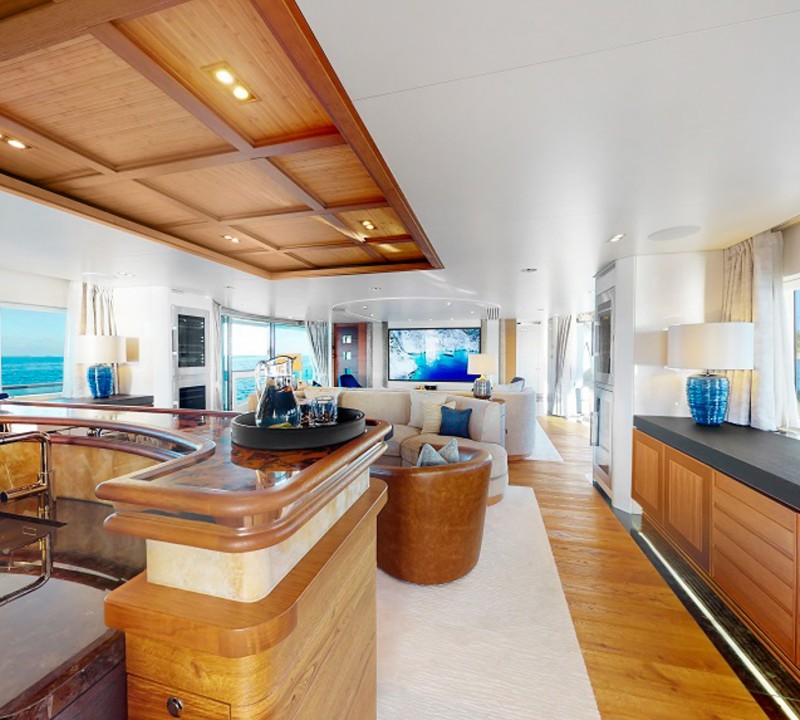 80 Ay Lounge