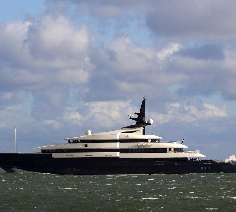 Profile: Yacht SEVEN SEAS's Overview Pictured
