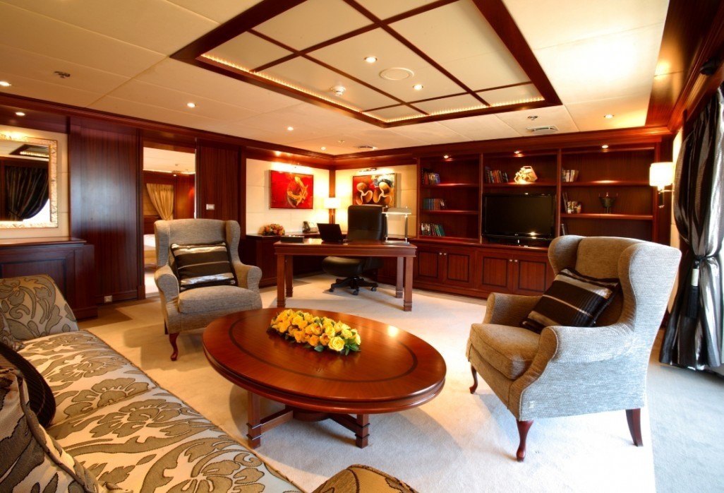 The 89m Yacht LAUREN L