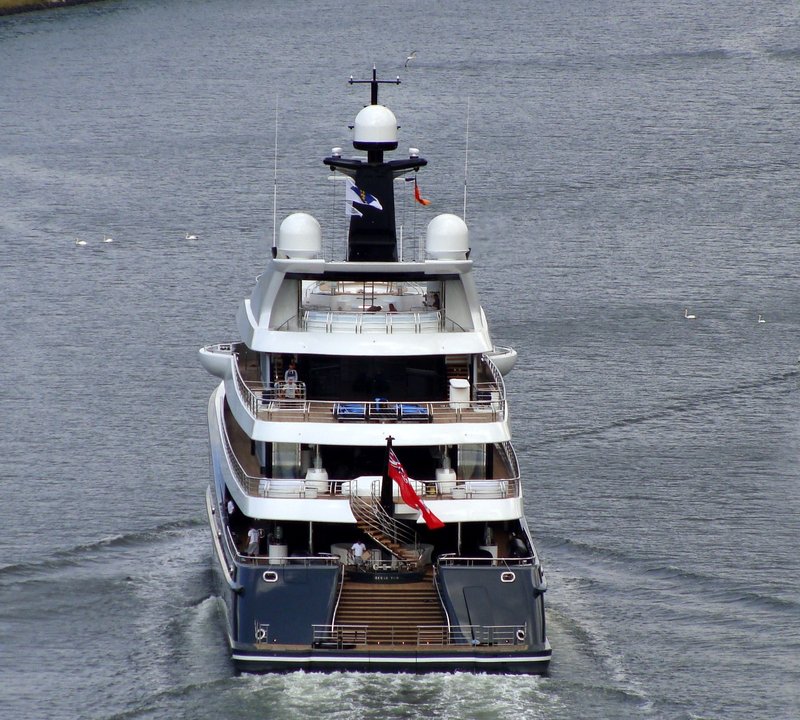 The 90m Yacht PHOENIX 2