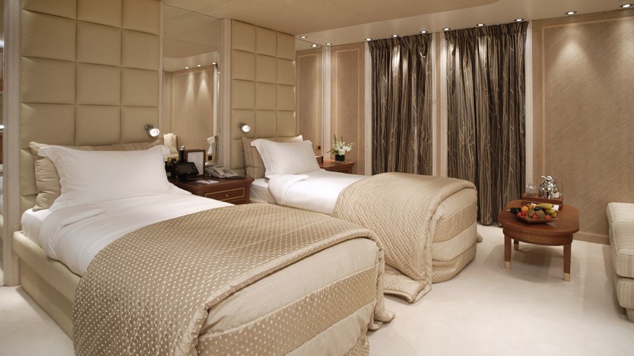 Twin Bed Stateroom: Yacht MOONLIGHT II's Socotra Photograph