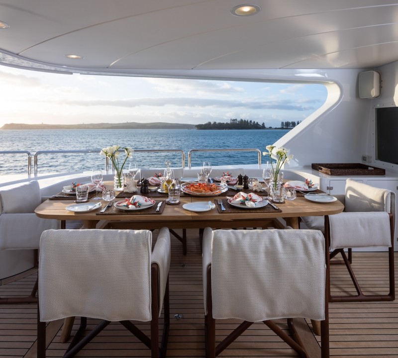 Al Fresco Dining - Photo Jeff Brown