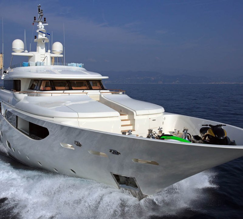 Beautiful Superyacht HANA