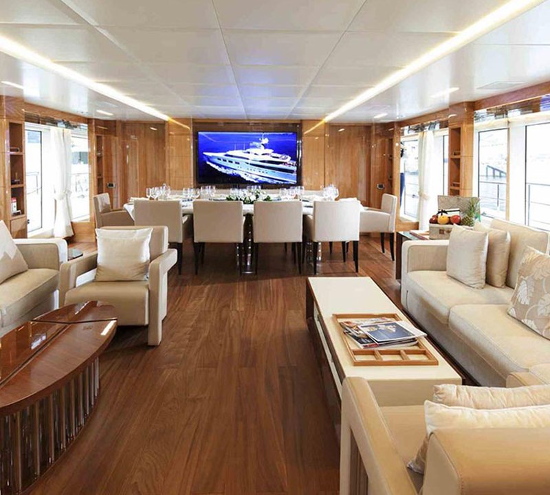 Benetti Vende Décimo Casco Supreme 132 Boatshopping 3