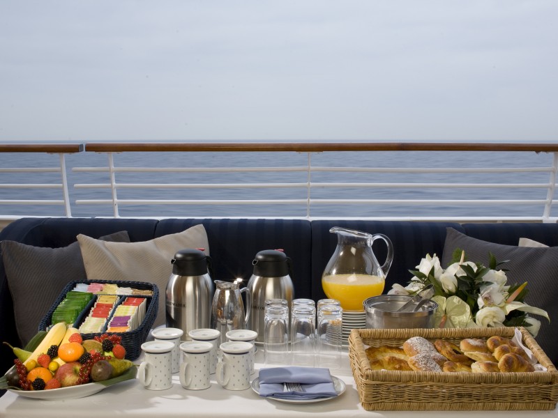 Charter Yacht Sea Dream - Early Risers