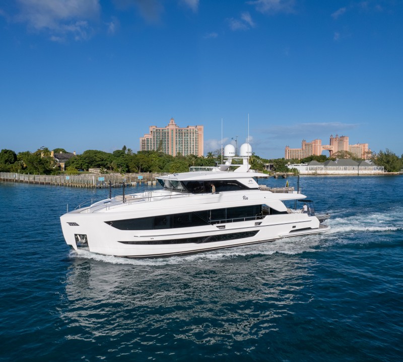 Charter Yacht RIO