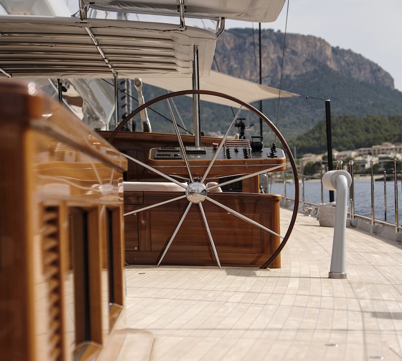 Deckhouse Detail – Wheel