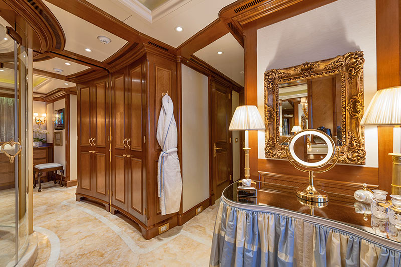 Ensuite