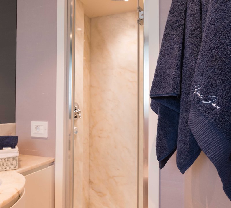 Ensuite With Shower