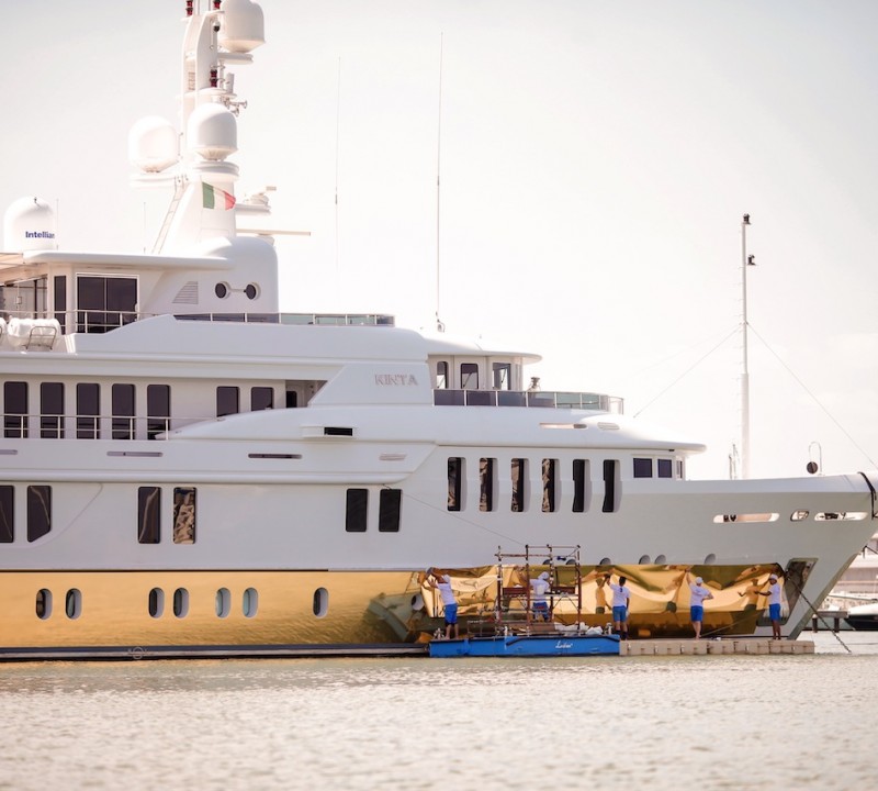 Exterior With Gold Vinyl