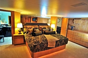 FREEDOM - Master Cabin