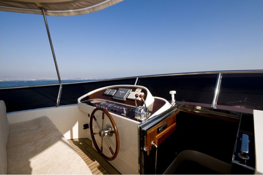 Flybridge Helm