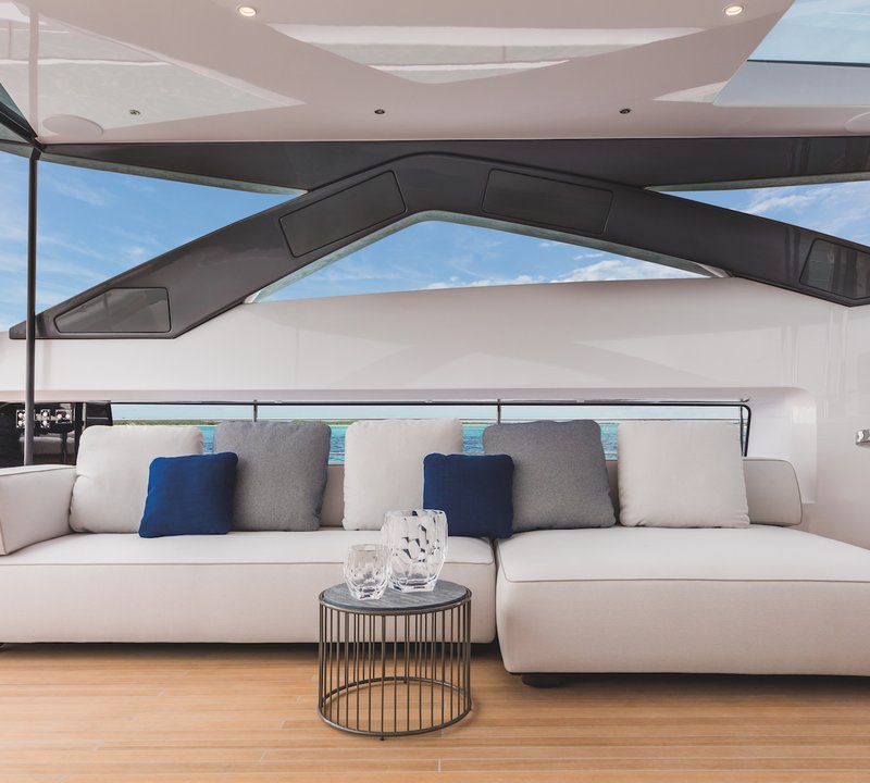 Flybridge - Seating