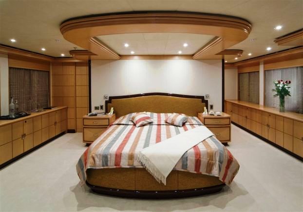 GOLDEN HORN - Master Cabin