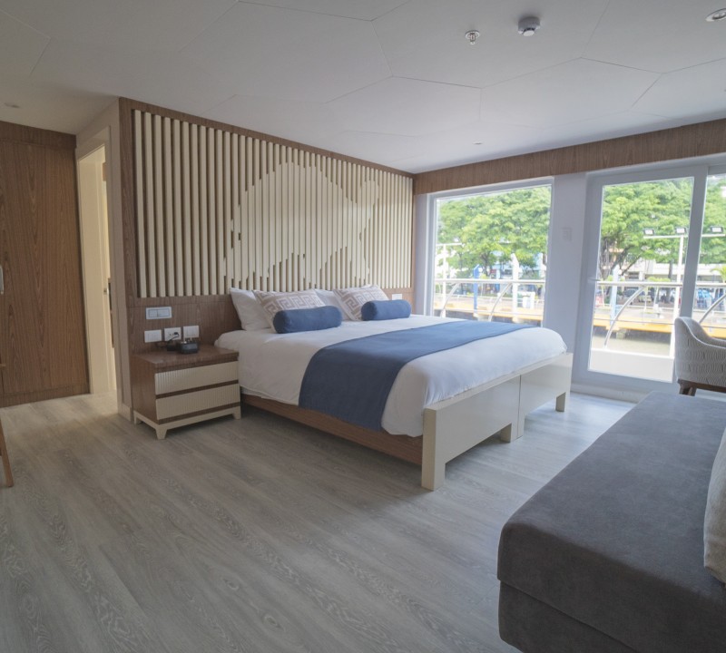 Golden Suite