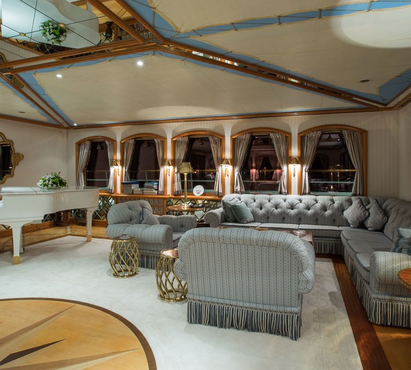 Grand Piano Saloon
