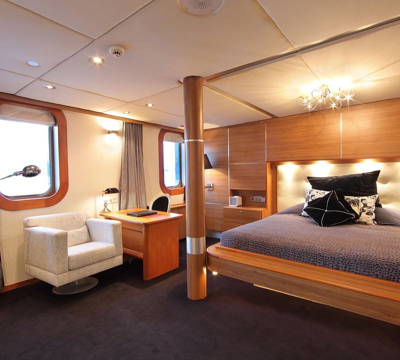 Guest Cabin