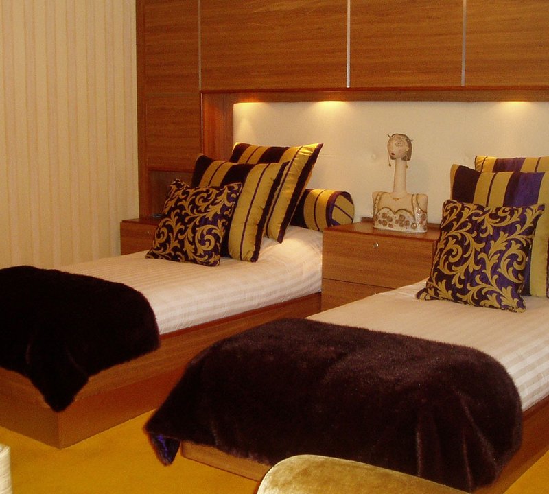 Guest Cabin
