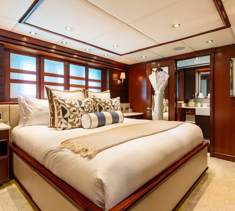 Guest State Room King - Photo Credit Ocean Air Media