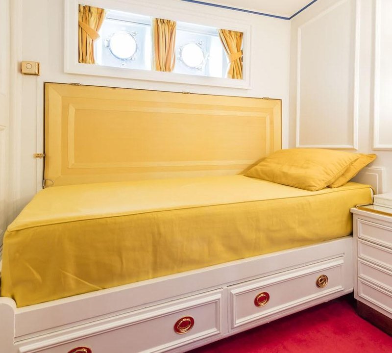 Guest Cabin