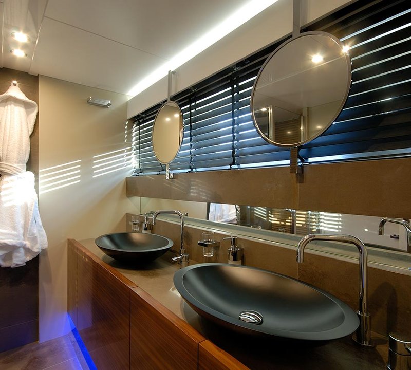 Guest Cabin Ensuite