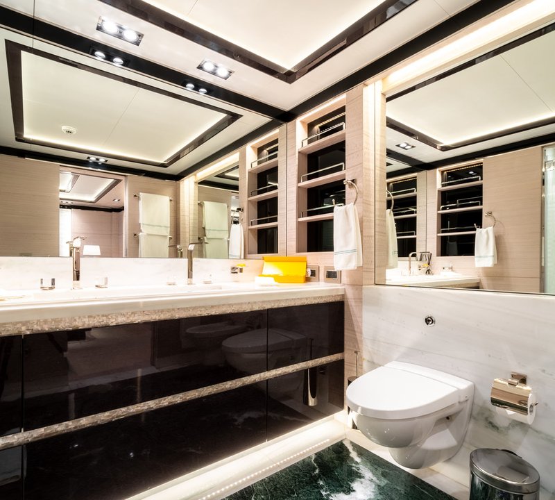 Guest Ensuite Bathroom