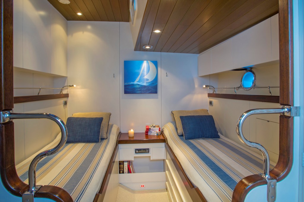 JUPITER Sailing yacht - Twin cabin