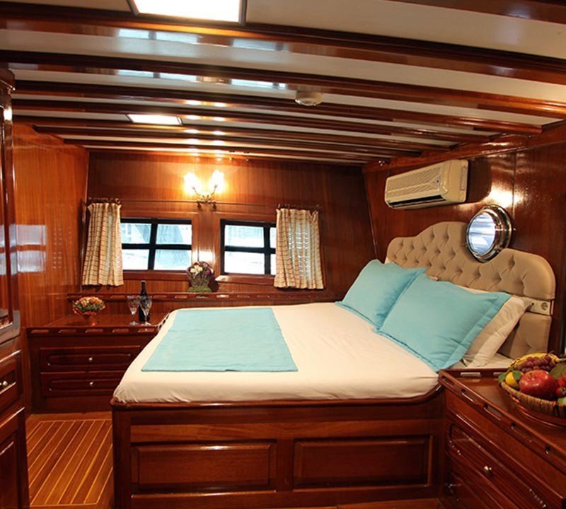 Double Cabin