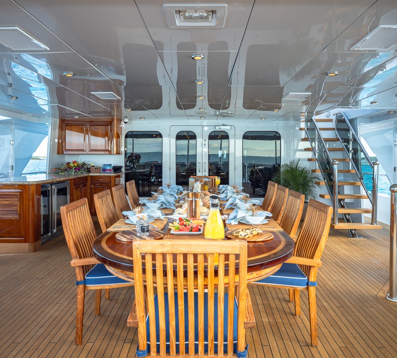 Upper Deck Al Fresco Dining