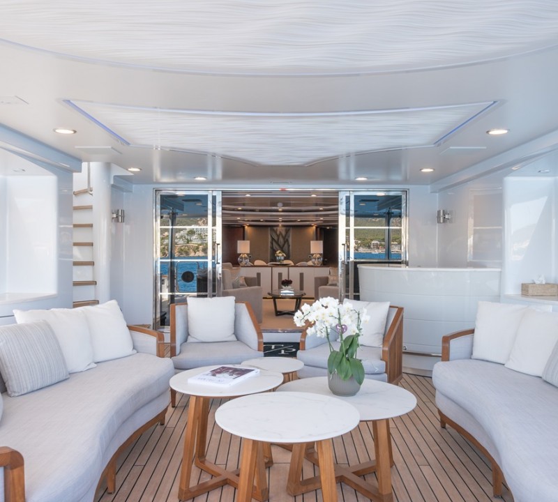 Lower Aft Deck Seating