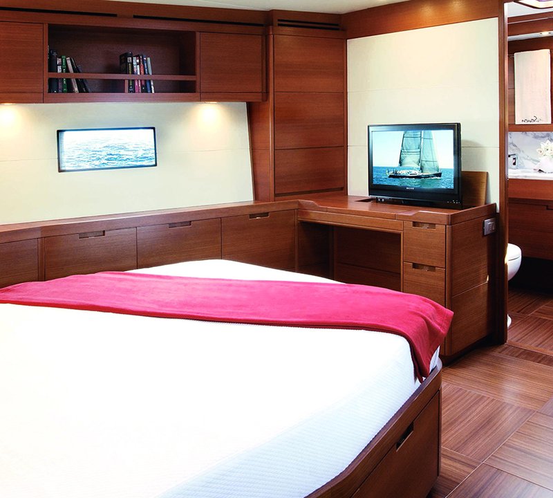 MASTER CABIN ANGLE