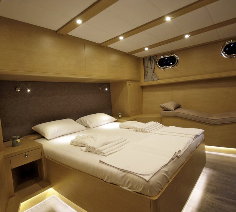 Guest cabin