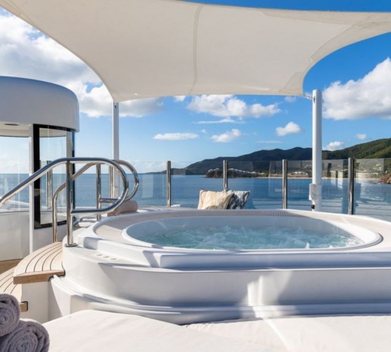 Exterior Sunbathing Area