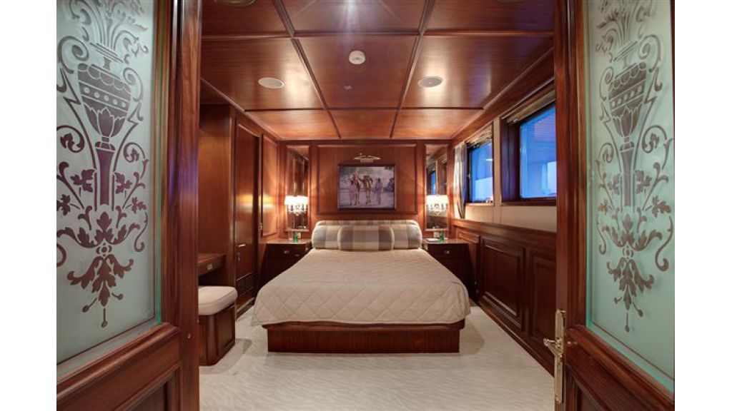 Double Cabin