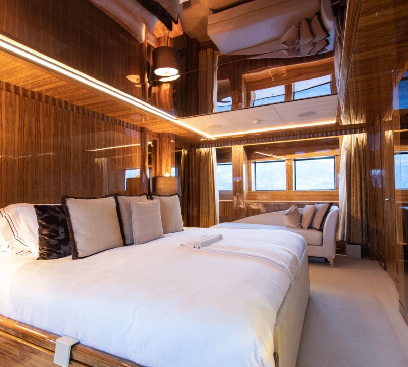Double Cabin