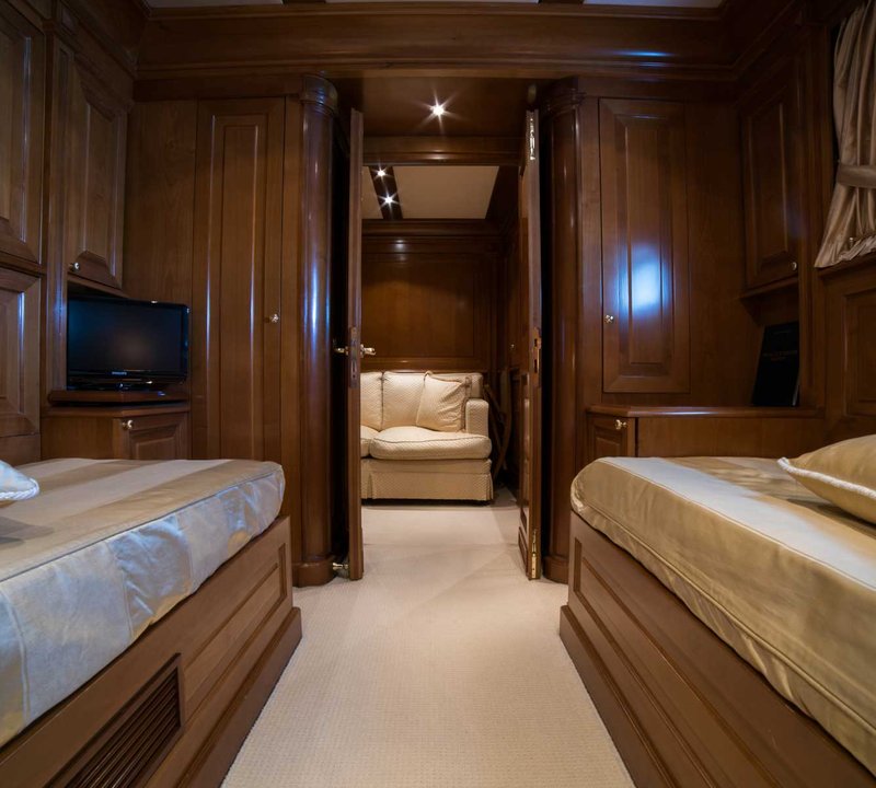 Twin Cabin