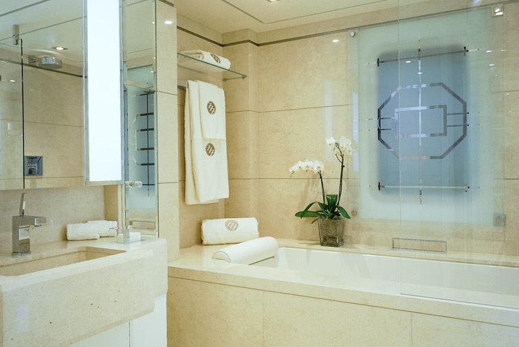 Ensuite
