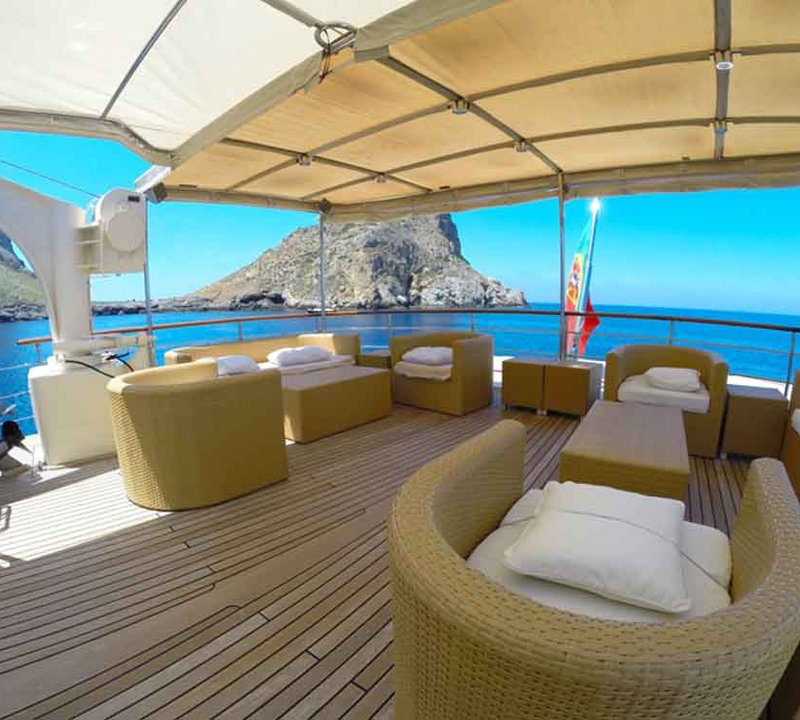 MY ARIONAS - Upper deck aft