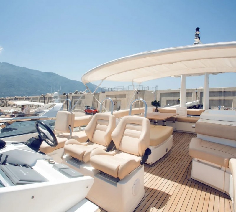 Captains Area