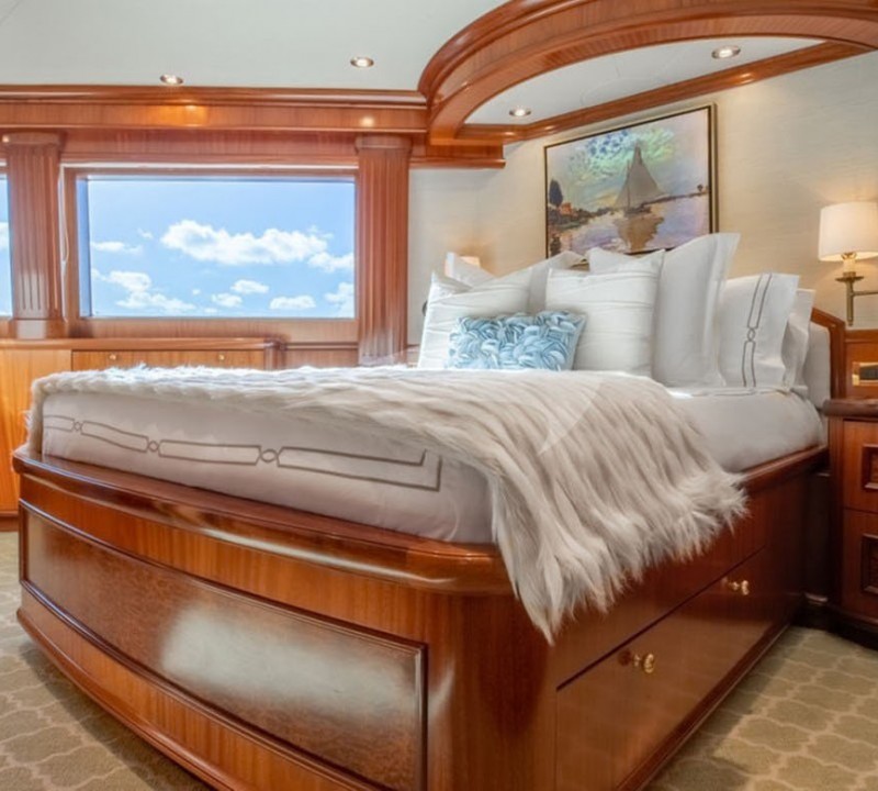 Double cabin