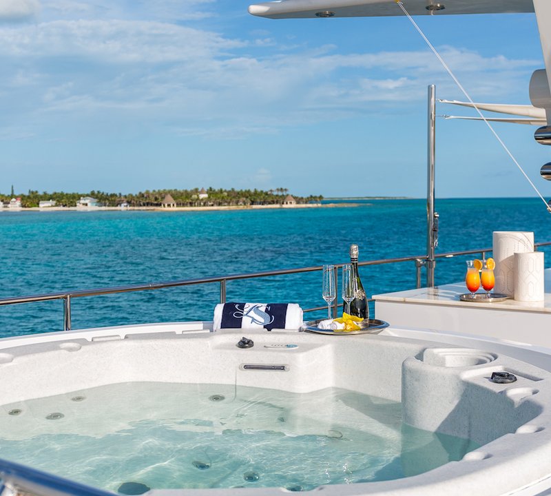 Sundeck With Jacuzzi
