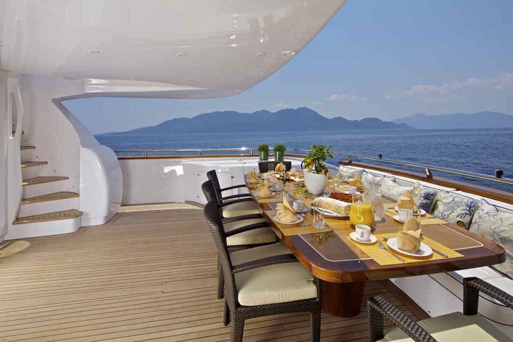 Alfresco Dining