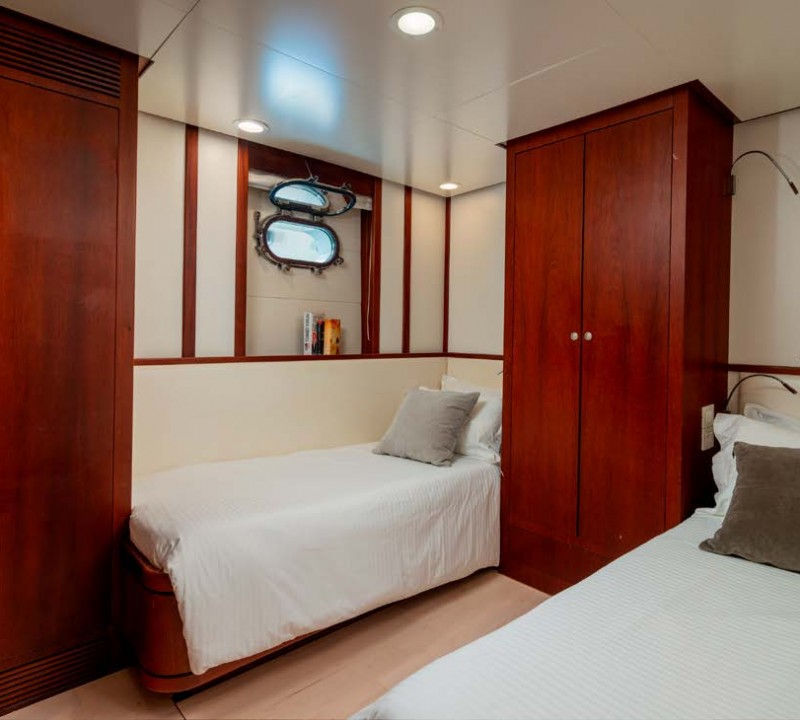 Twin Cabin