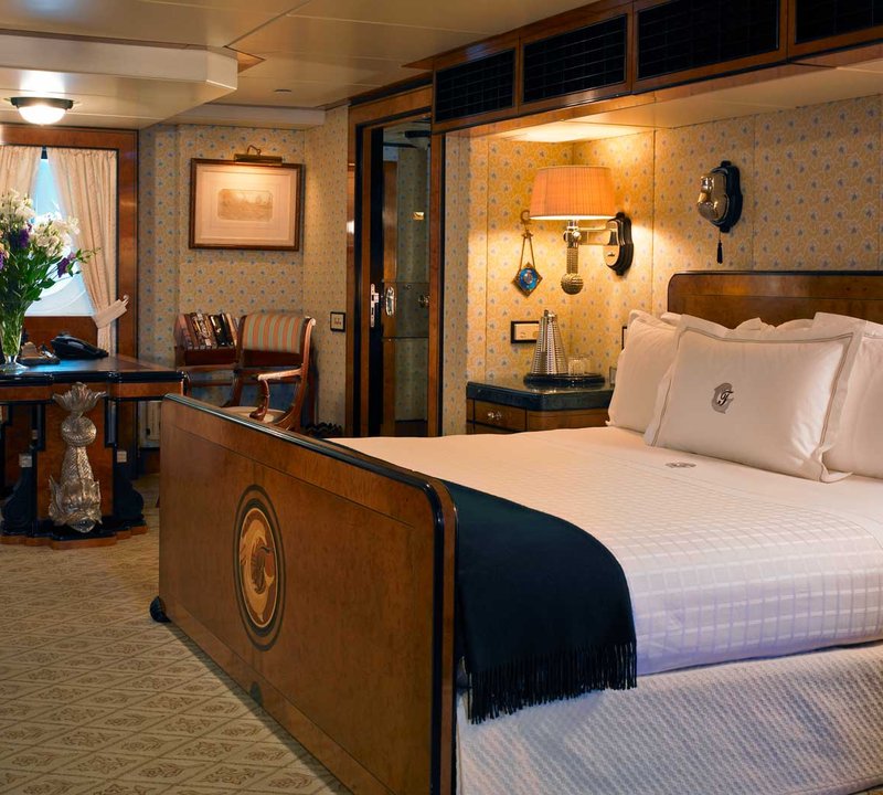 Double Cabin