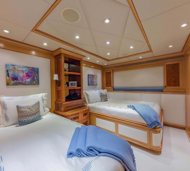 Twin Cabin