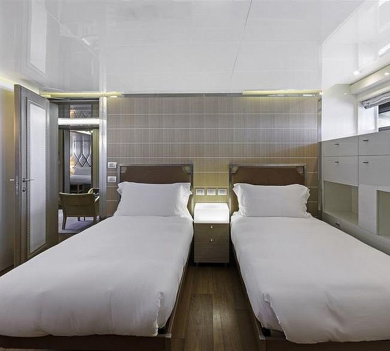 Spacious Twin Cabin